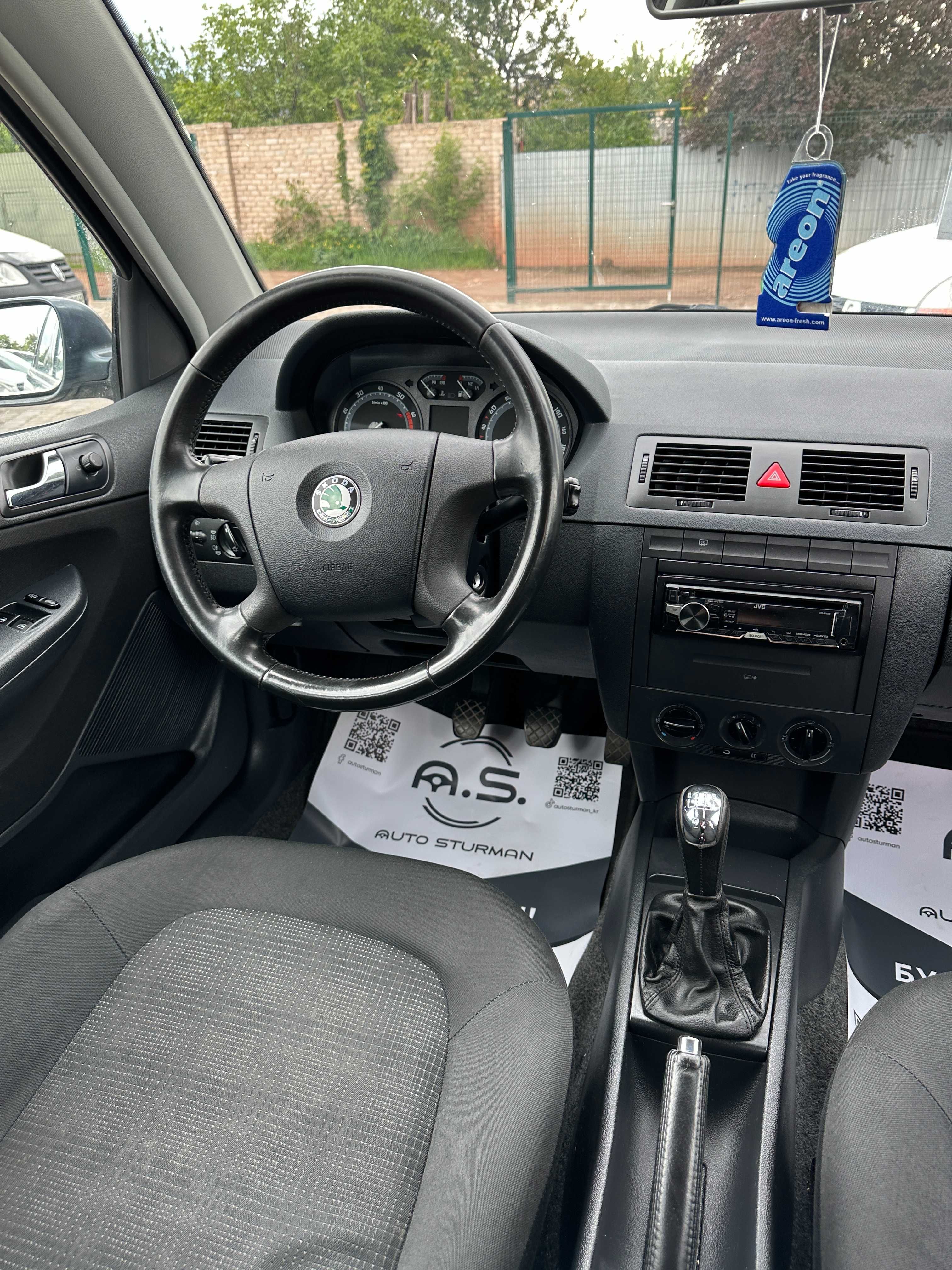 Продам Skoda Fabia 2006 рік можлива розстрочка,кредит,обмін!