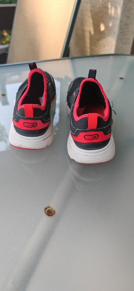Buty sportowe Kalenji z Decathlon jak nowe roz 38 wciągane bez sznurów