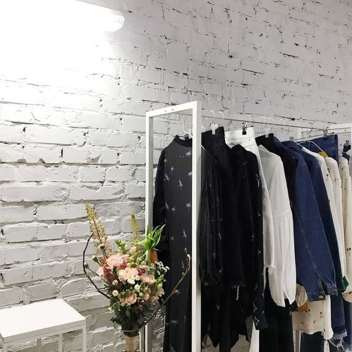 Рейли для магазинів одягу в стилі LOFT