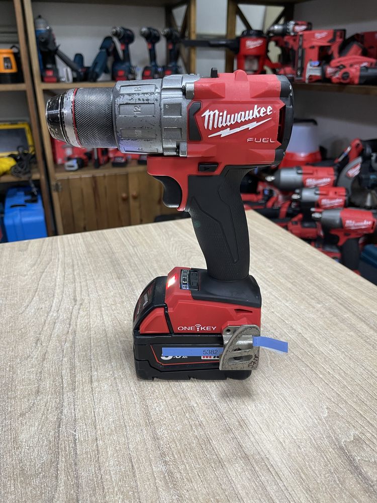 Milwaukee M18 ONEDD2 / безщітковий шуруповерт Мілвокі