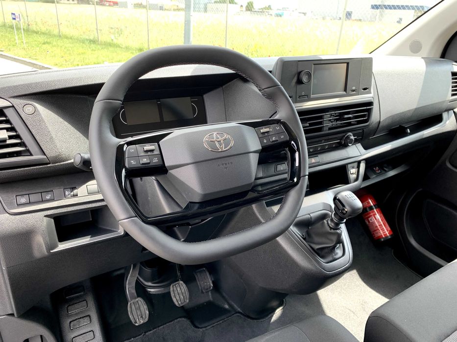 Wynajem busa 7 8 9 osobowego Wypożyczalnia busów BEZ LIMITU KM, NOWY !