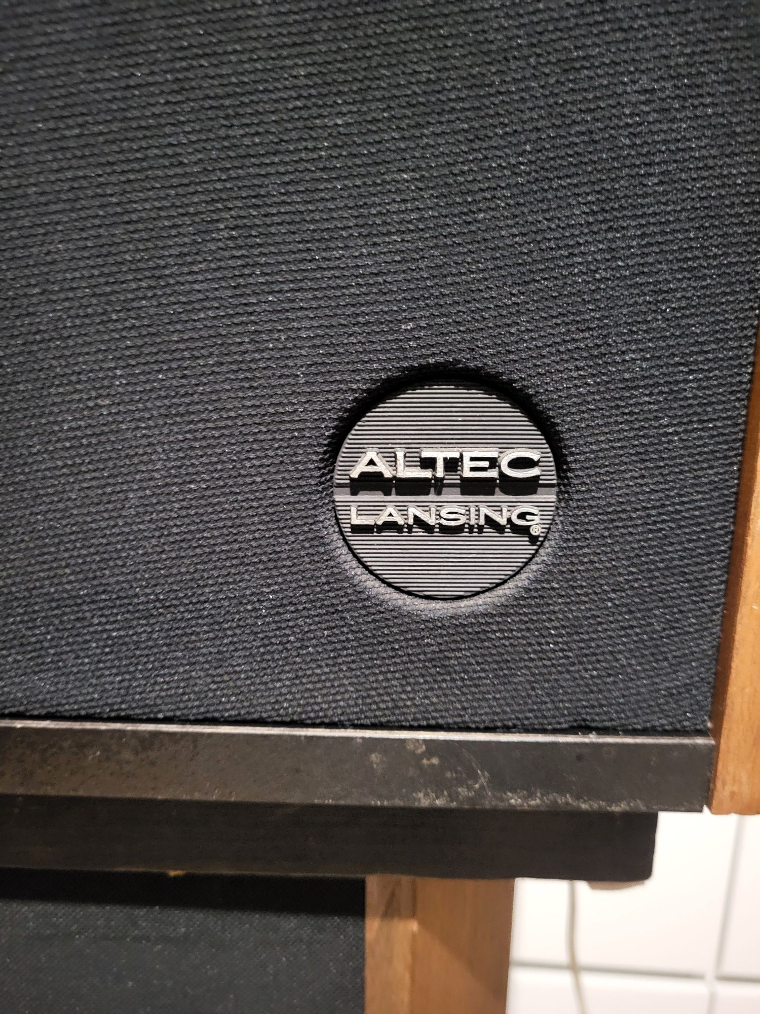 Altec santana ii