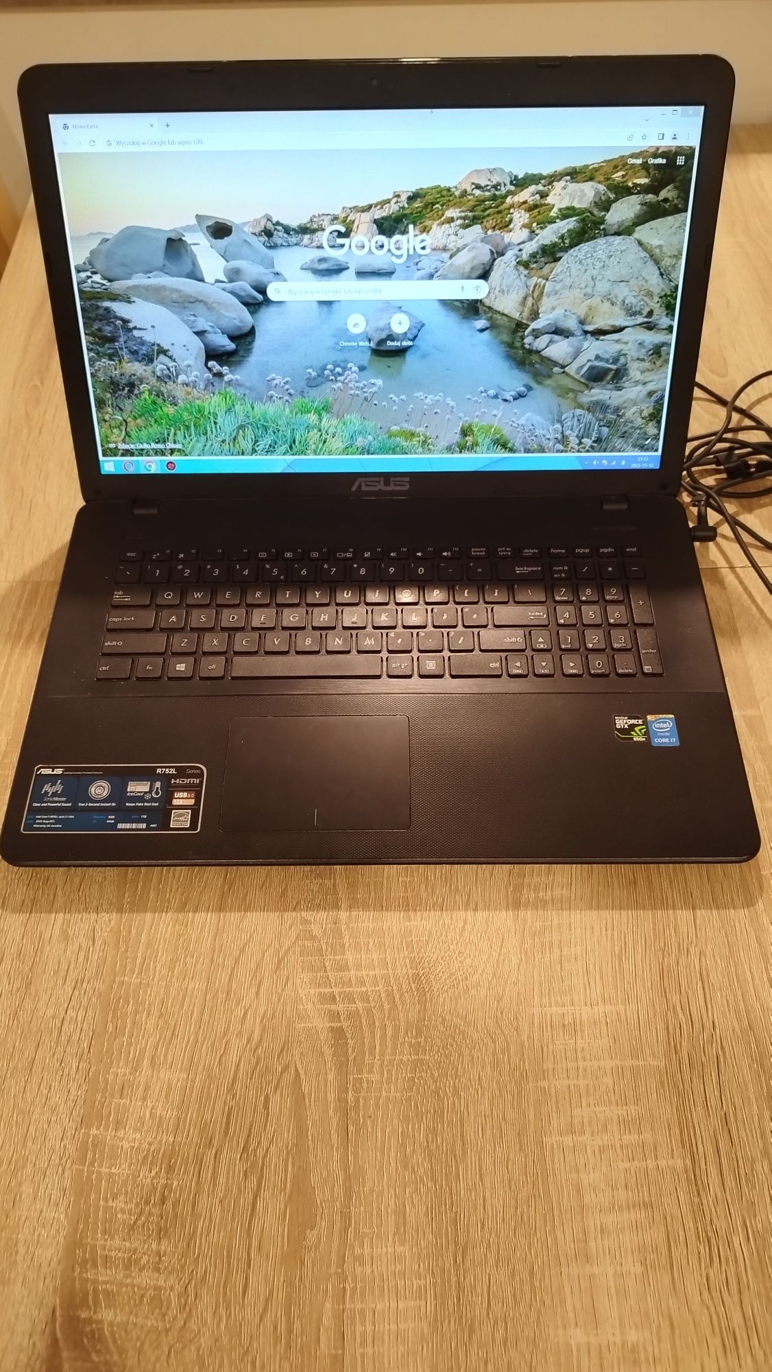 Laptop Asus R752LK 17,3" w bardzo dobrym stanie, dorzucam torbę gratis