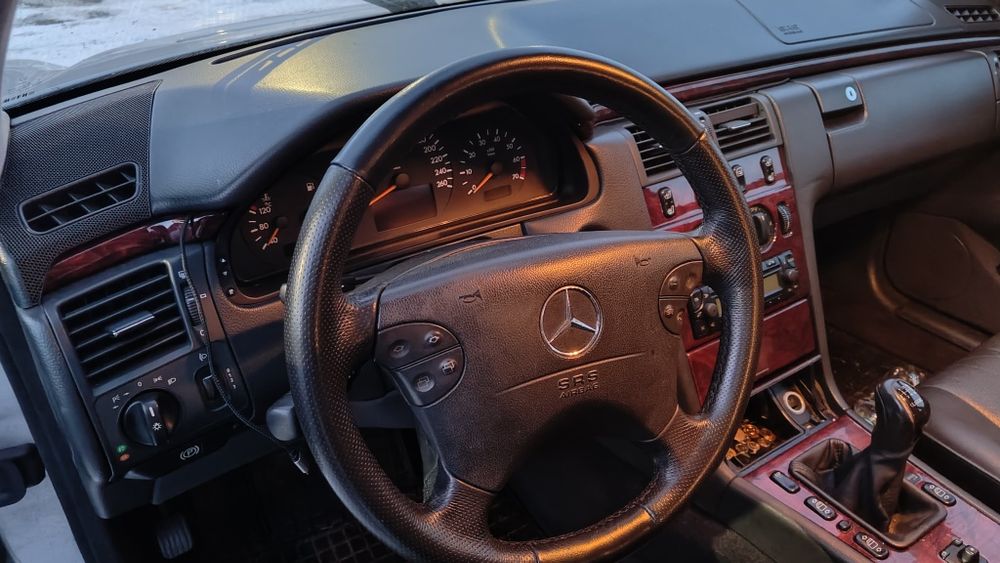 Silnik 2.0 kompresor razem z autem Mercedes w210 LPG Manual Skóry Bose
