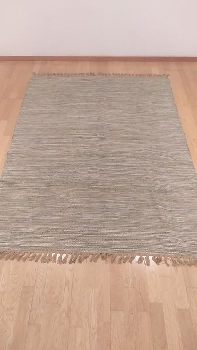 Carpete, tapete de tecelagem artesanal