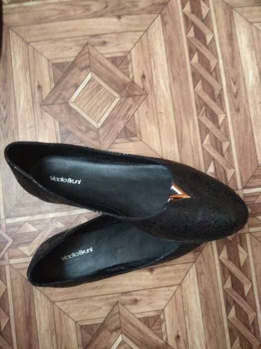 Кожаные туфли, балетки на танкетке