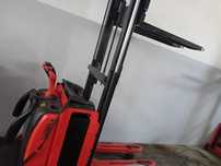 Stacker Linde L14