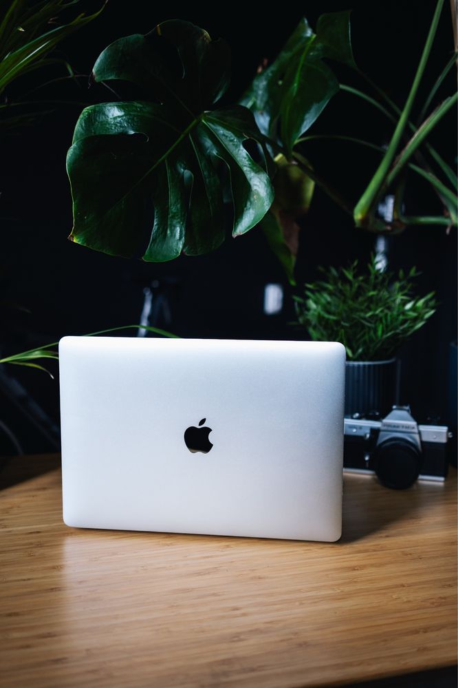 Macbook AIR M1 13” | 16gb RAM | 256gb SSD | BDB STAN