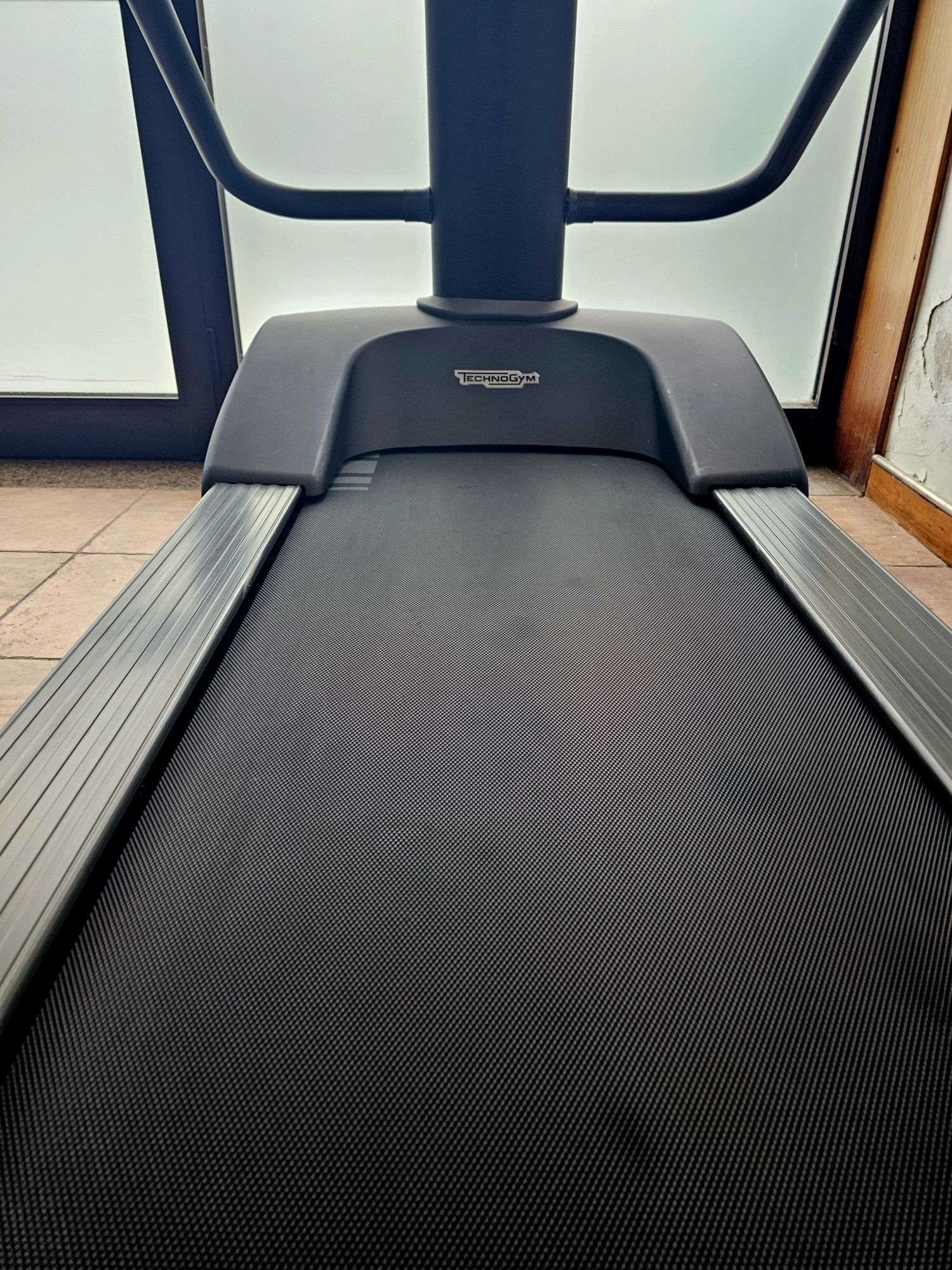 Passadeira TECHNOGYM Run Forma