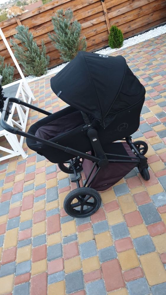 Продам коляску Cybex