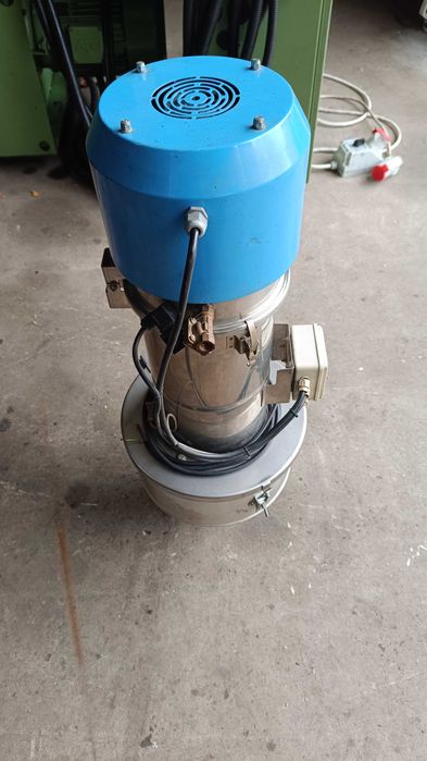 Zaciąg tworzywa, podajnik surowca Marse S.L.