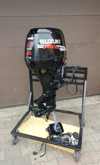 Suzuki DF40 4T motor fora de bordo