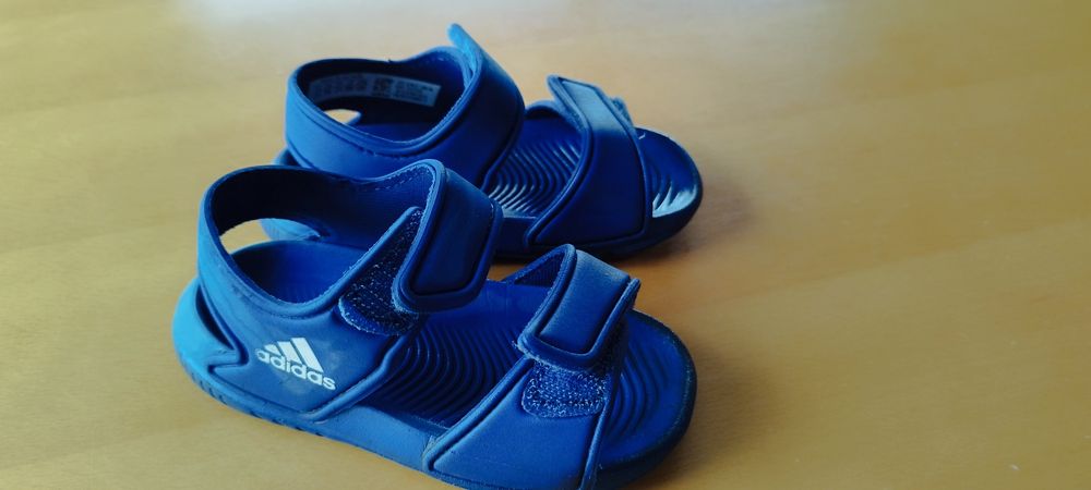 Buty adidas 21 granatowe sandały