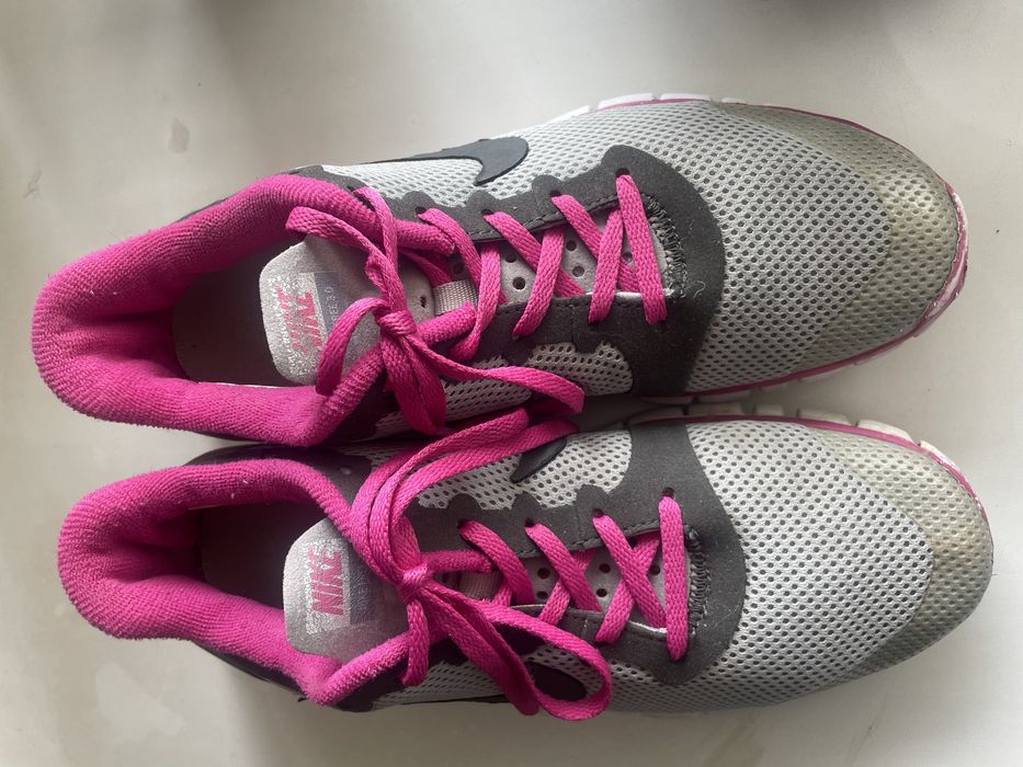 Кросівки жіночі Nike, літо дуже легкі та зручні, 41 розмір