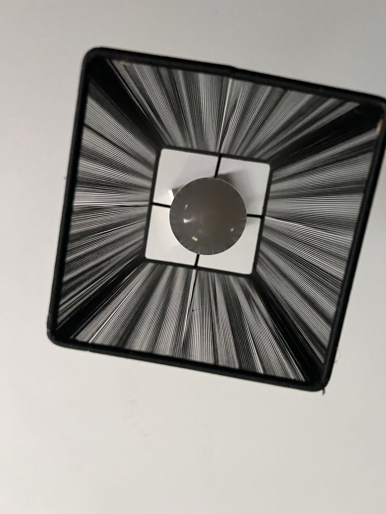 Lampy do salonu wiszące