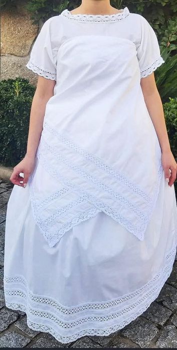 Roupa de Ração Branca