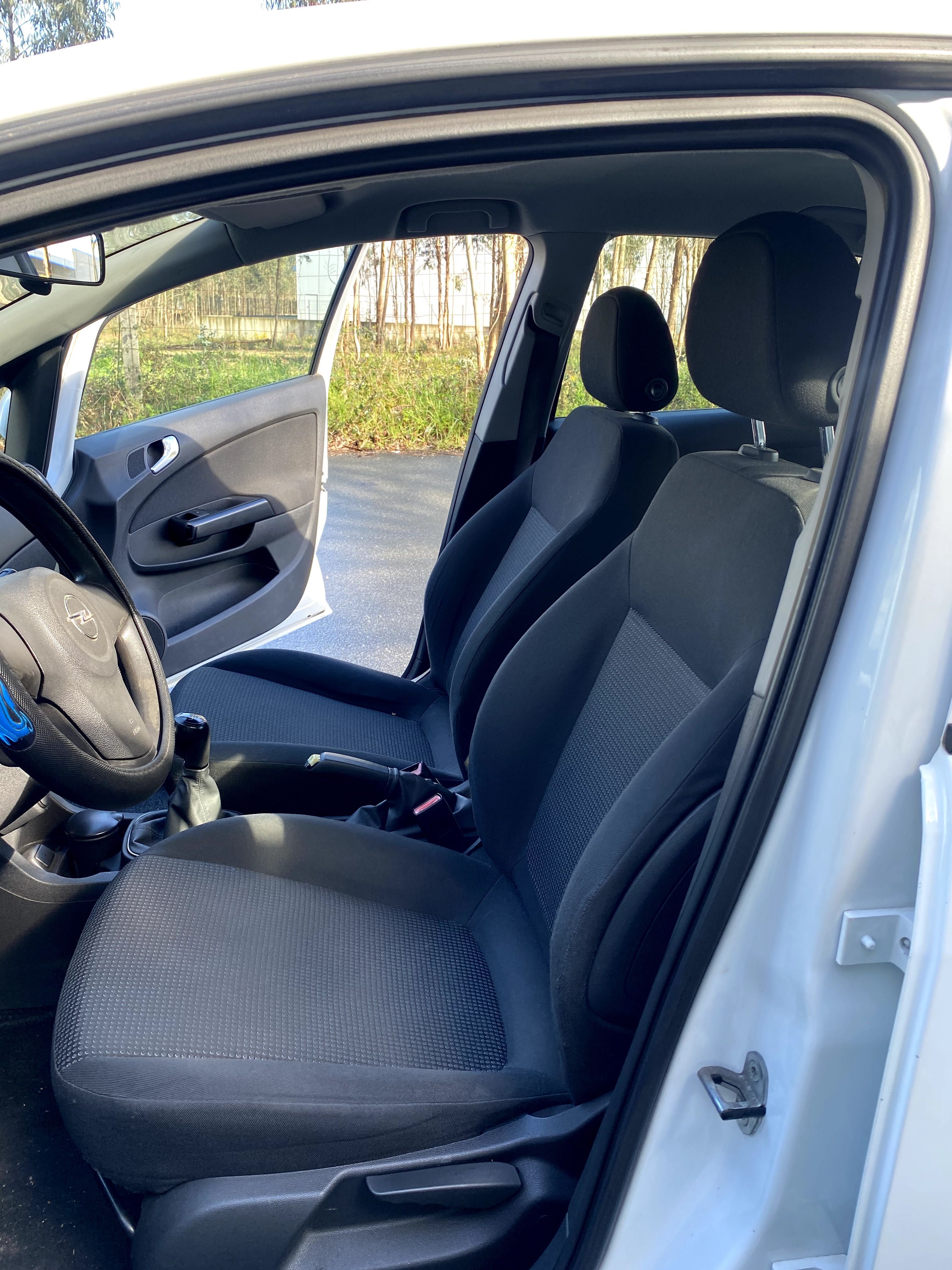 Opel Corsa D 1300 CDTI