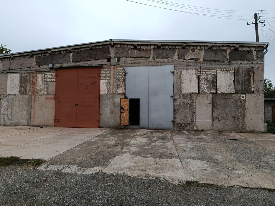 Продам гараж,бокс,18х9м,172м2