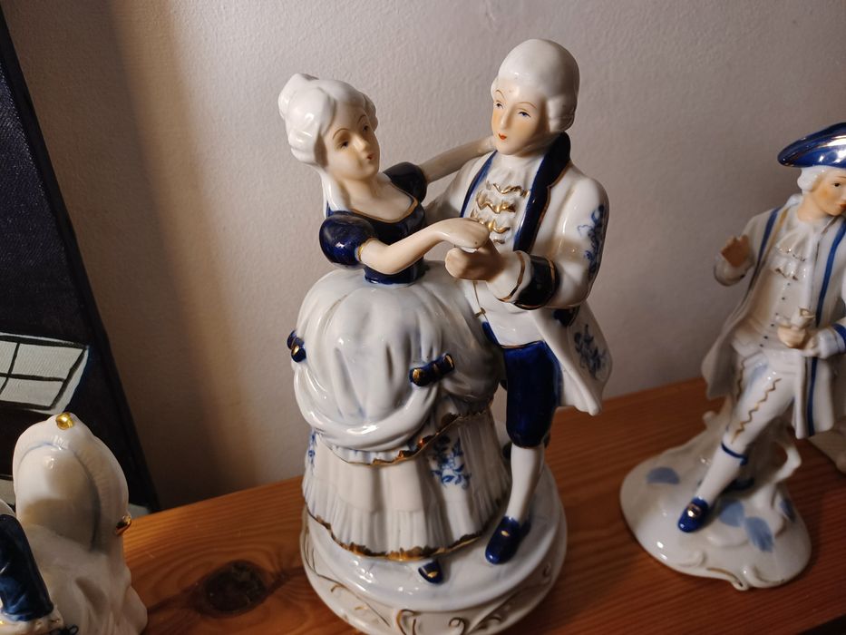 Conjunto figuras porcelada