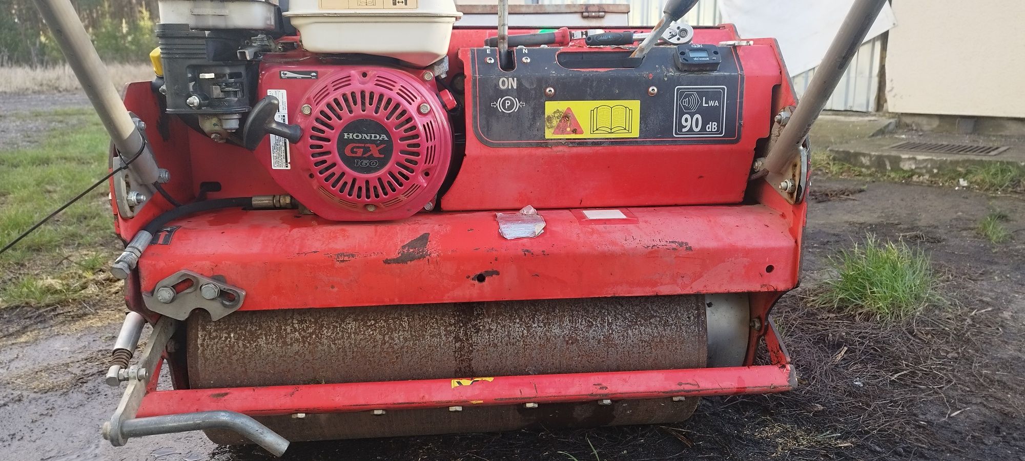 Siewnik do trawy, Siewnik rotadairon SD 700, profesjonalny siewnik