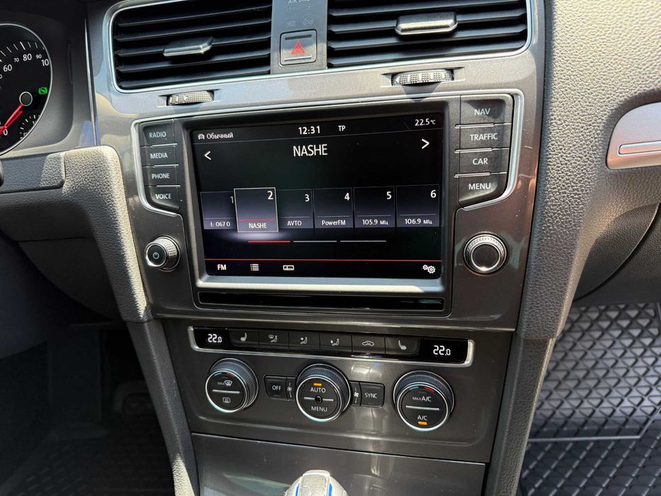 Продам VOLKSWAGEN e-Golf 24кв Електро