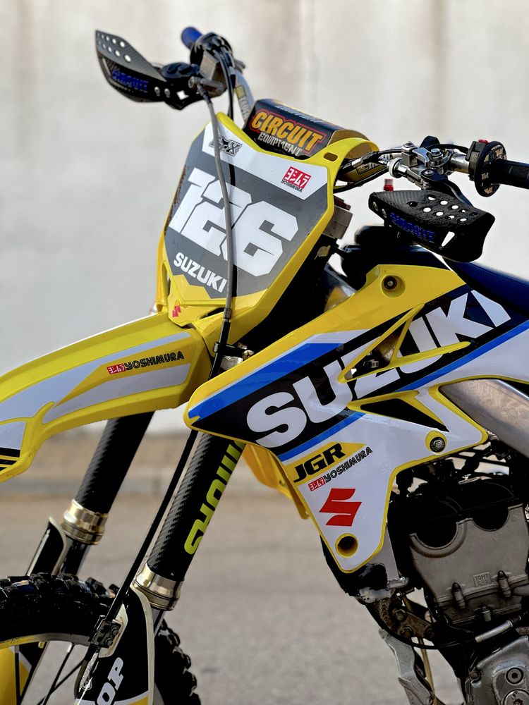 Suzuki Rmz 250 ——————- nao matriculada