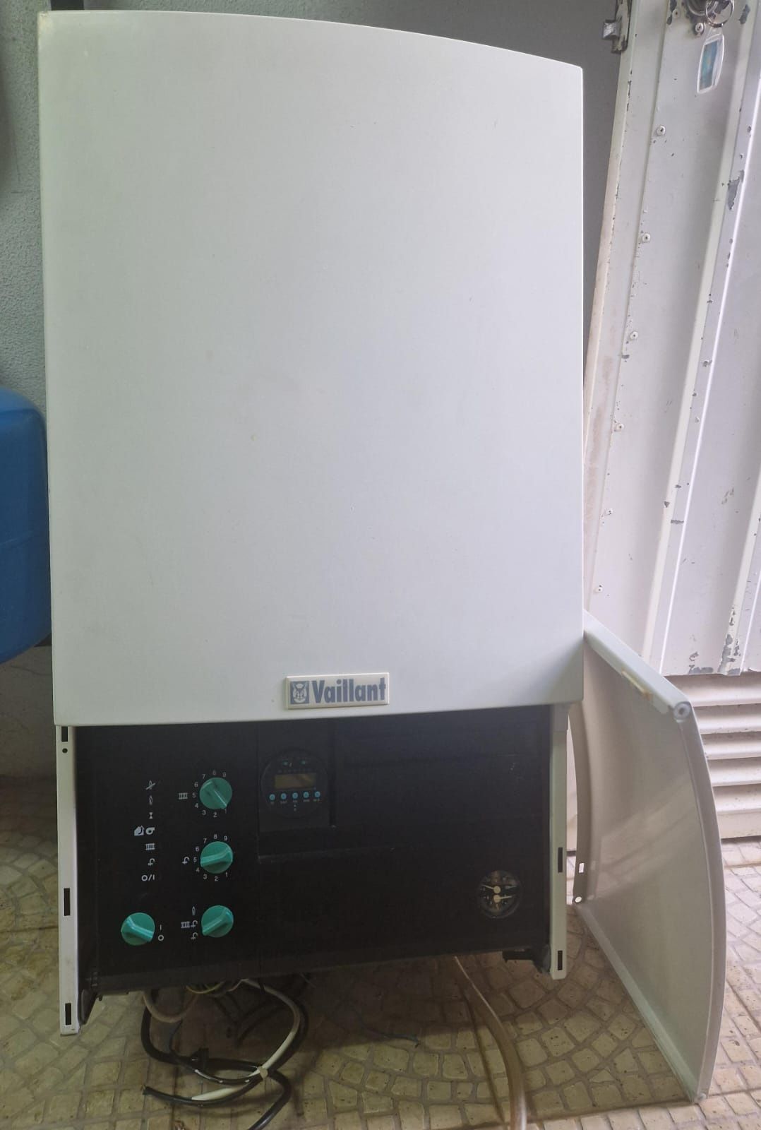 Caldeira de condensação Vaillant VC PT 242/1 Sem depósito