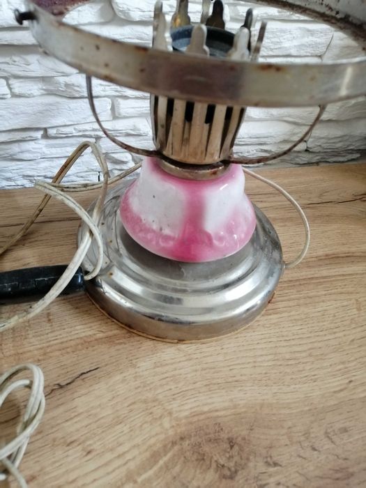Stara lampka elektryczna