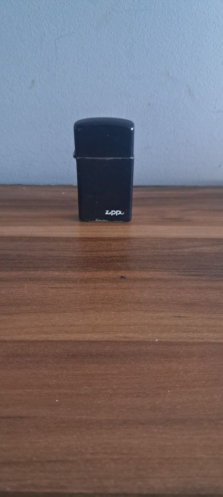 Zapalniczka ZIPPO Slim