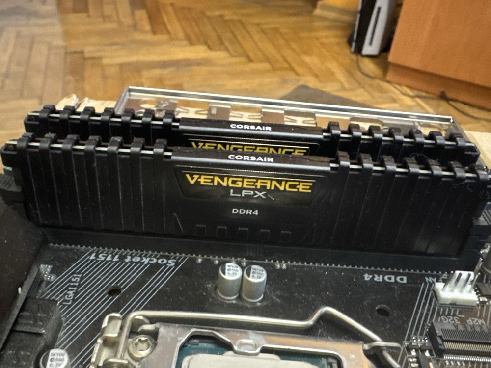 комплект для пк i7-7700k, ддр 4 2400, материка гигабайт