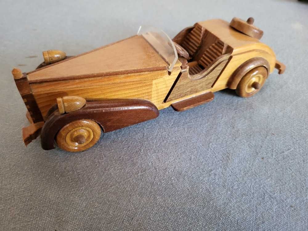 Carro em Madeira