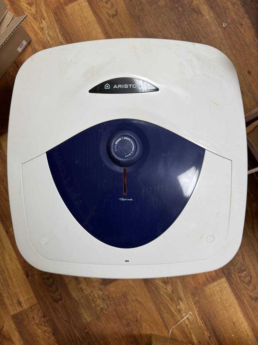 Бойлер Ariston Blu Evo 30 RS 30л електричний нагрівач води