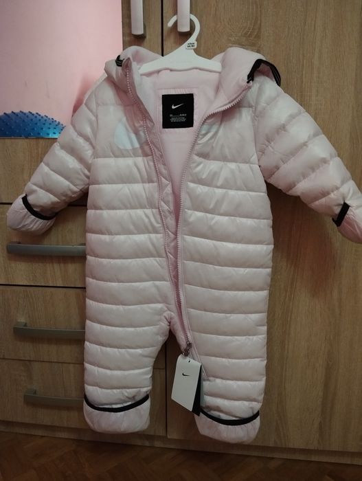 kombinezon zimowy 92/98 marki Nike