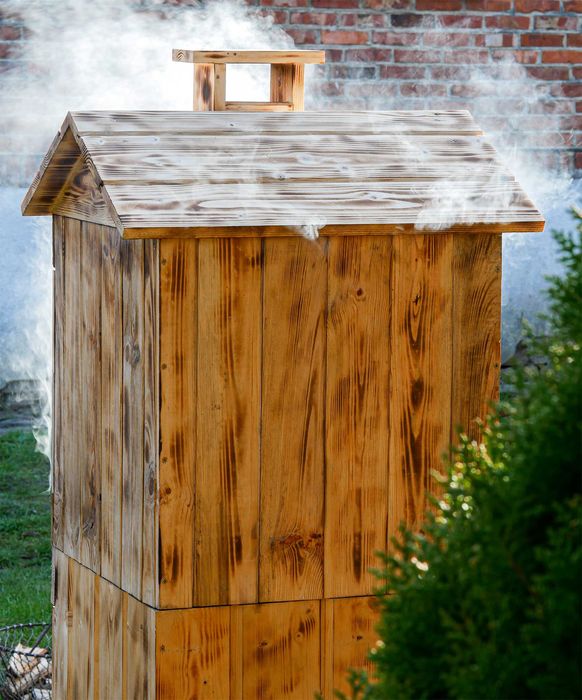 Wędzarnia drewniana ogrodowa podwójna opalana, komplet wędzarniczy.