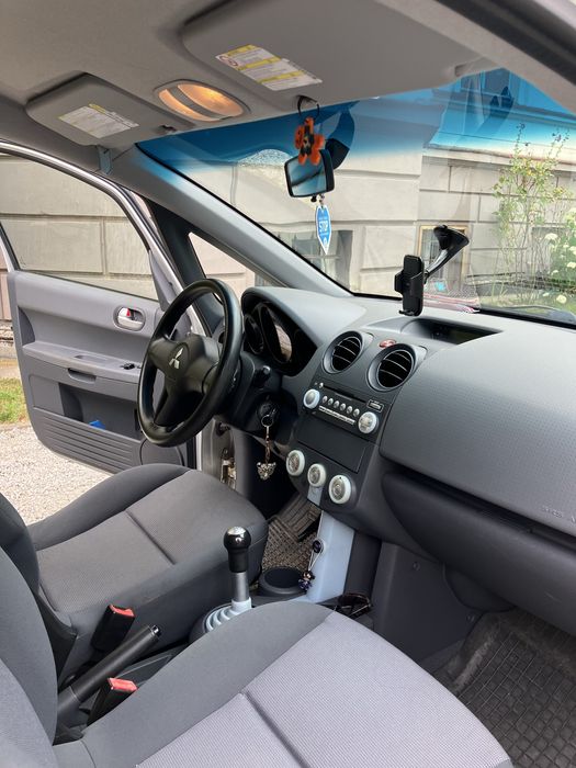 Misubishi cot 1.3 Invite 2005, stan bardzo dobry