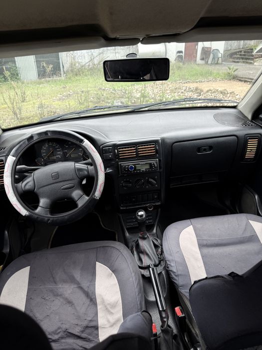 Seat ibiza 1.0  carro muito bom e economico