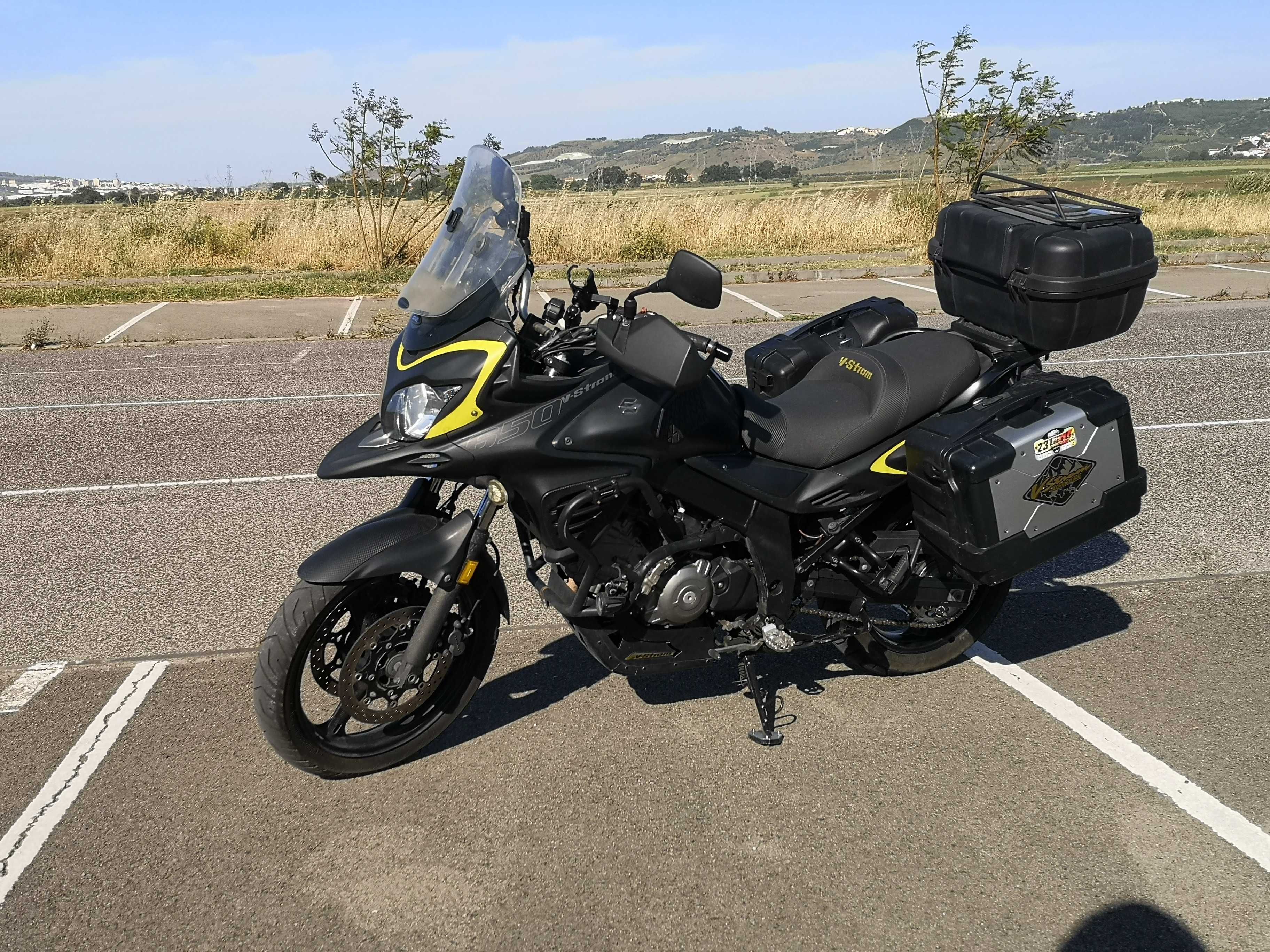 Suzuki Vstrom 650 DL 2013 muitos extras