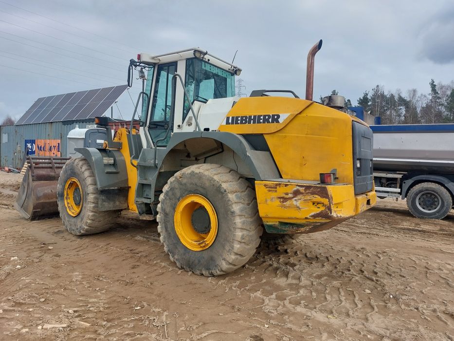 Ładowarka czołową liebherr 544l brutto