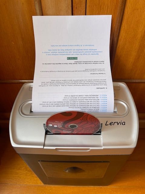 Destruidora/Trituradora de papel até A4 e CDs