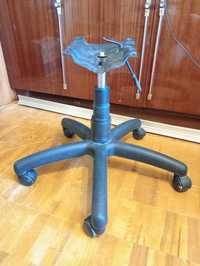 Крестовина офисного кресла с колесиками/роликами и пневмолифтом (б/у)
