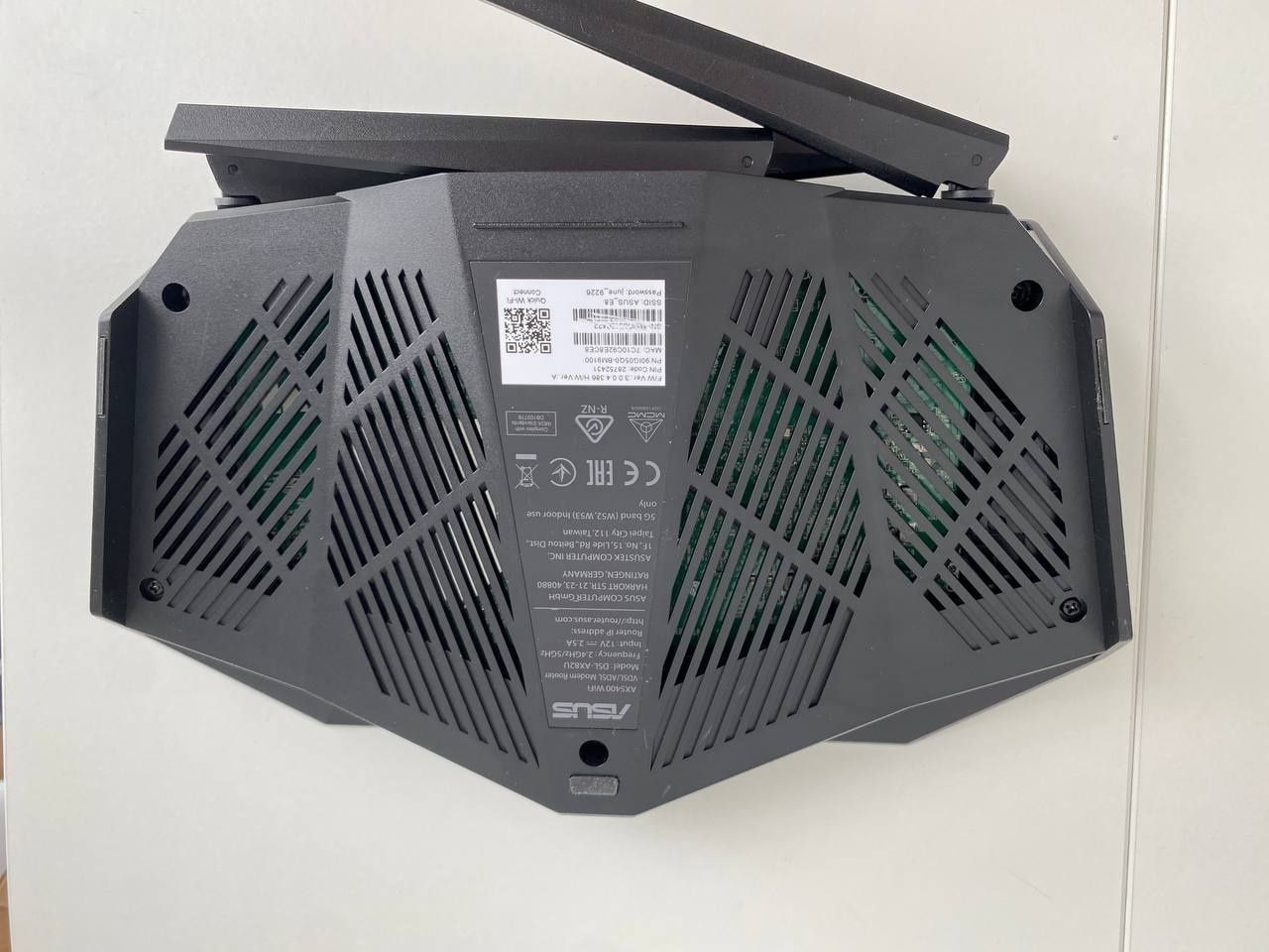 Маршрутизатор ASUS AX82U швидкий та надійний роутер WiFi6 AiMesh 12в