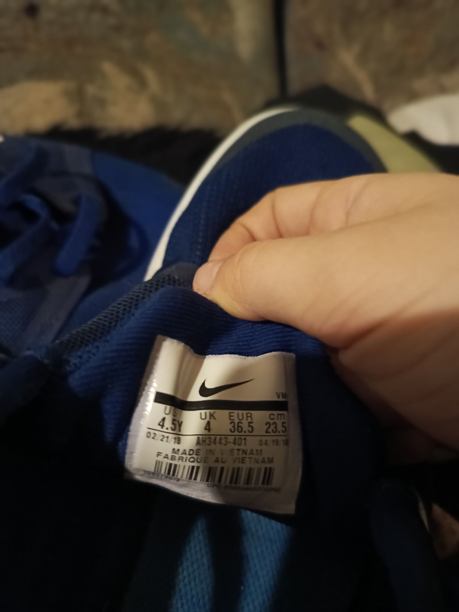 Орігінальні кросівки Nike розмір 36,5(23,5см по стельке)