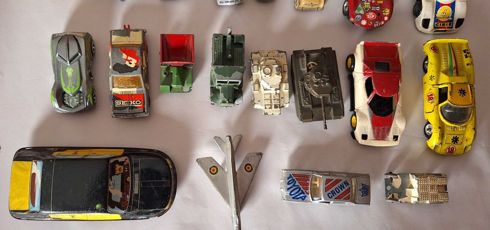 Carrinhos antigos - VÁRIOS - anos 50