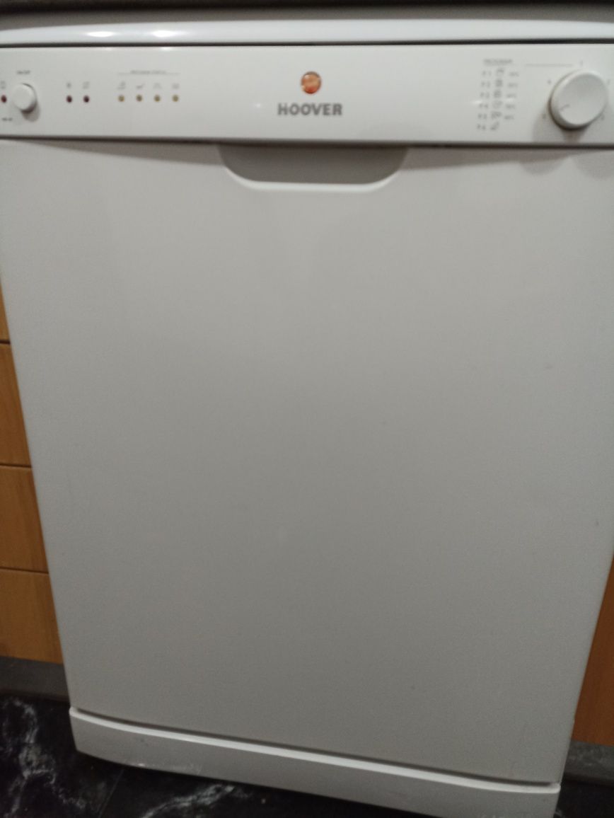 Máquina de lavar loiça Hoover