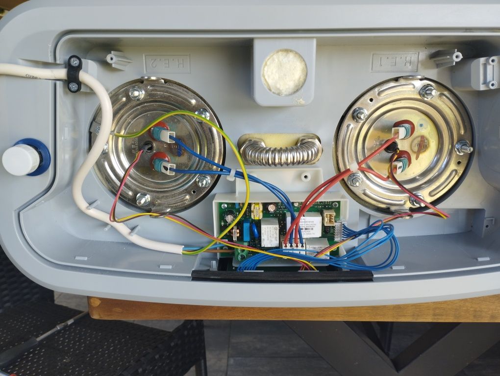 Boiler elektryczny Ariston(uszkodzony)