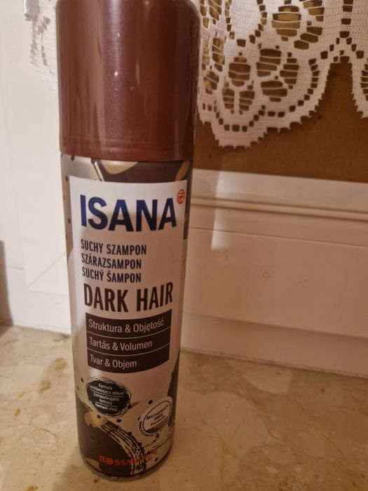 Suchy szampon do włosów ciemnych isana