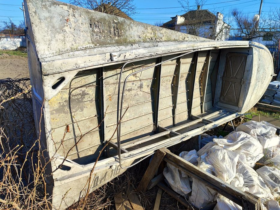 Продам лодку Южанка