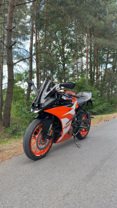 Sprzedam Ktm rc 125 20 rok piękny  stan