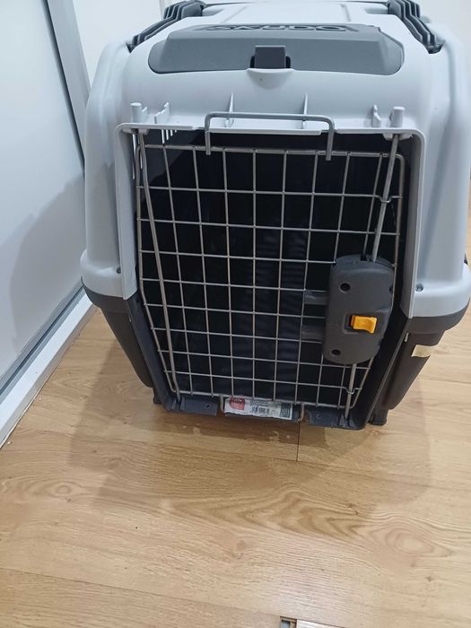 Transportadora IATA para porão viagem Portugal/Brasil/Portugal