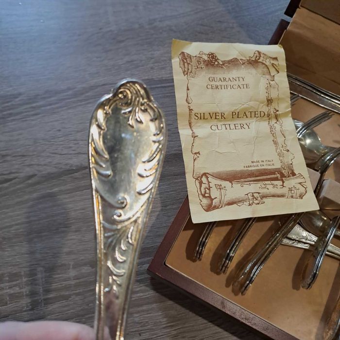 •Sztućce włoskie posrebrzane 50 elementów – styl retro.